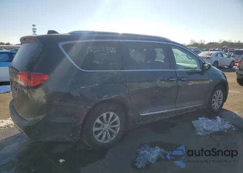 2019 Chrysler Pacifica Touring L from USA, damaged, VIN 2C4RC1BG1KR527598
